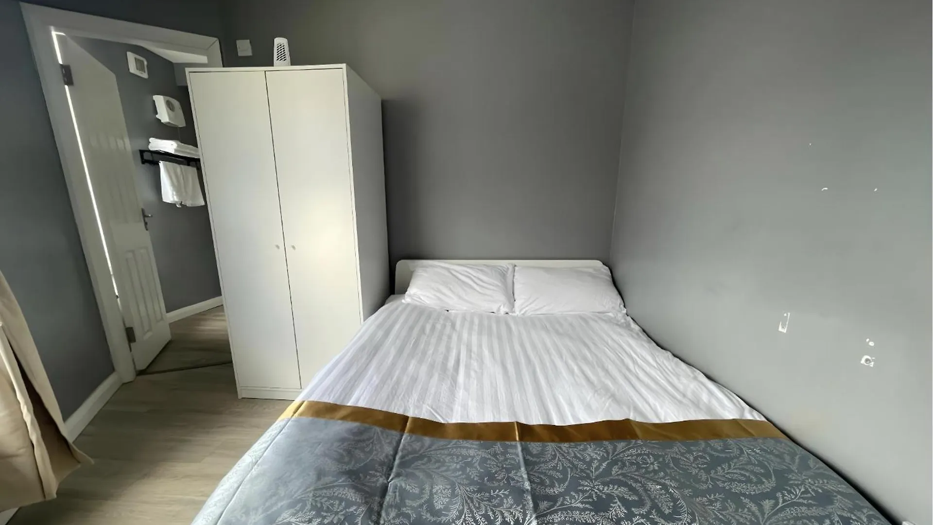 Leitrim Property קורק 0*,  אירלנד